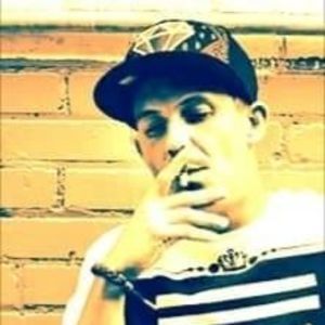 Meet your Posher, Levi